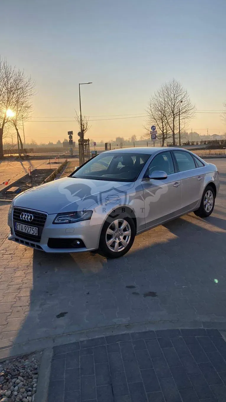 Audi A4 B8 2.0 TDI DPF Ambiente 2011