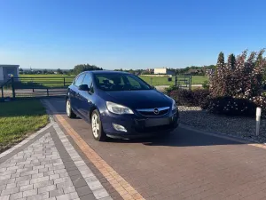 Opel Astra J 1.7 CDTI 2010