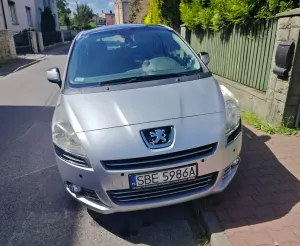 Peugeot 5008 I 2011