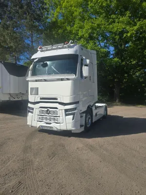 Renault T-series 2023