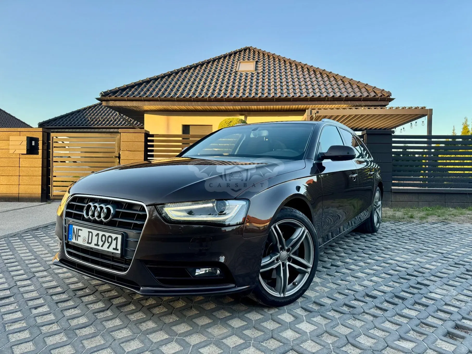 Audi A4 B8 2.0 TDI DPF S line Sportpaket 2013