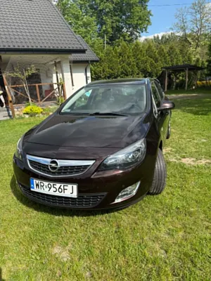 Opel Astra J 1.4 T Cosmo 2011