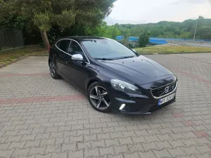 Volvo V40 II D2 R Design 2013