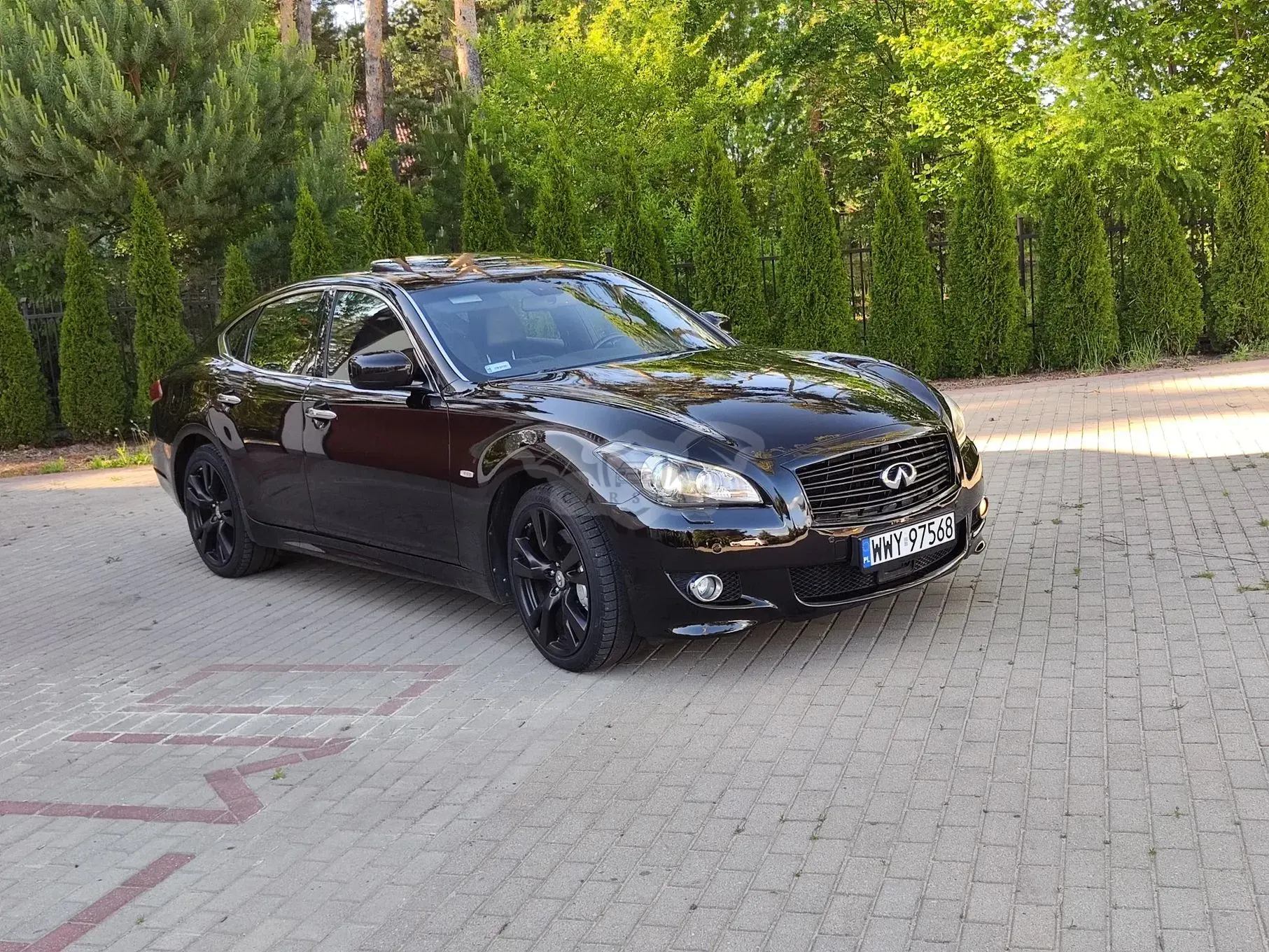 Infiniti M37 M30d S 2011