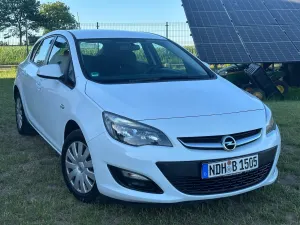 Opel Astra J 1.4 Selection 2014