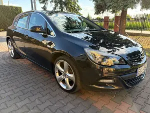 Opel Astra J 1.4 Turbo 2011