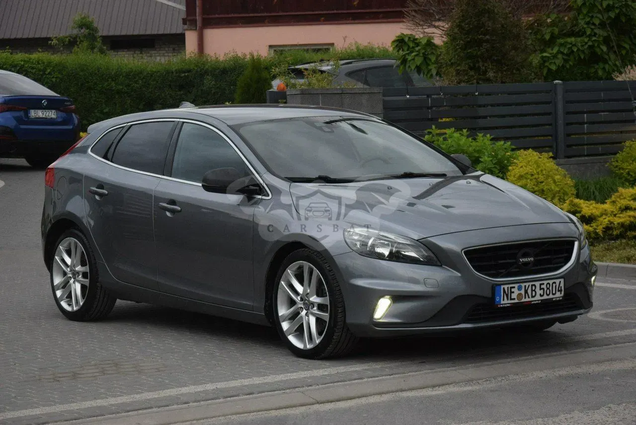 Volvo V40 II D4 RDesign 2014