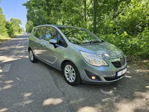 Opel Meriva II 1.4 Automatik Edition 2012