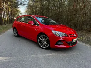 Opel Astra J 2.0 CDTI Bi-Turbo S&S 2013
