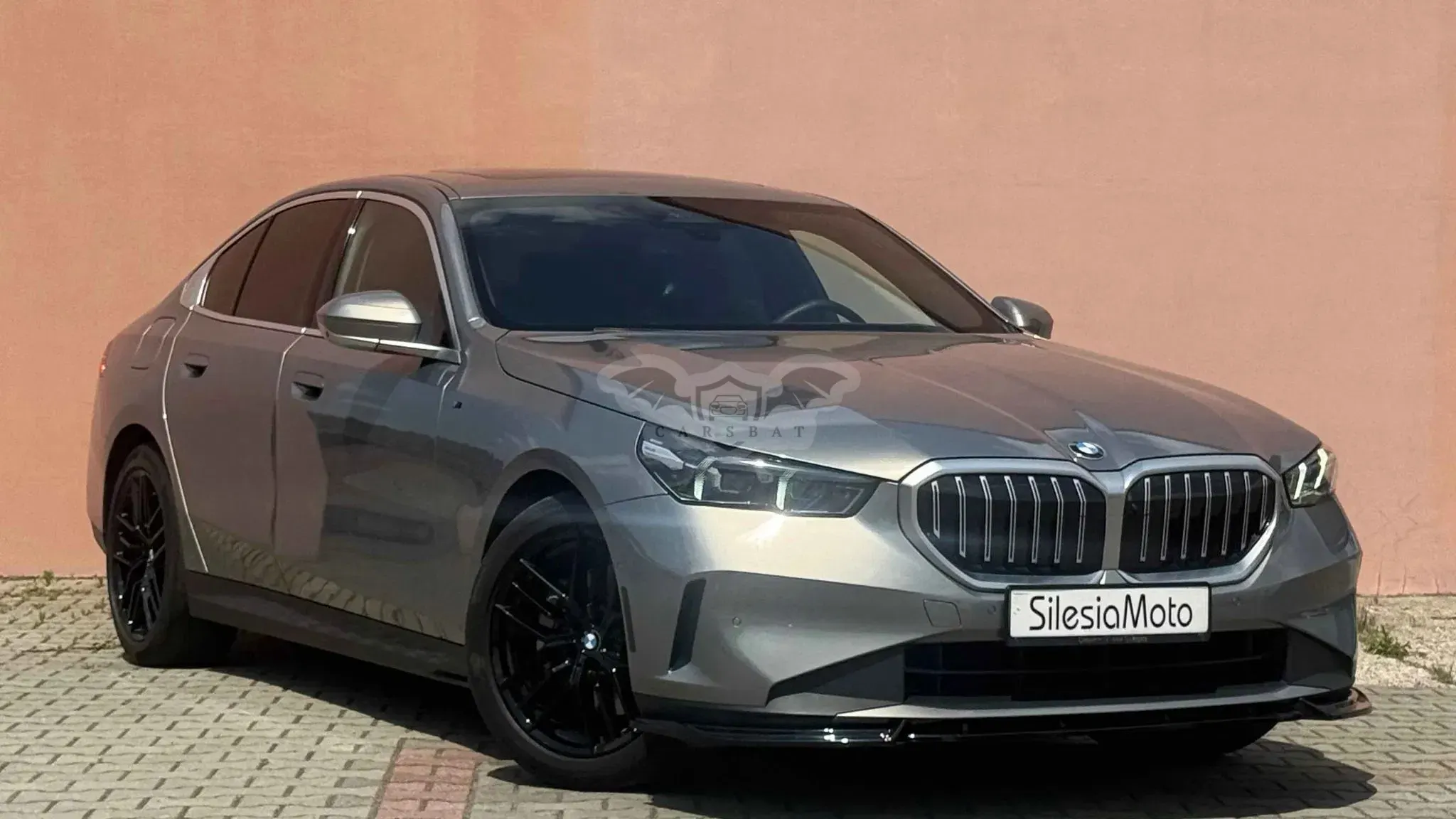 BMW 5 Series G60 530i xDrive Luxury Line sport 2024