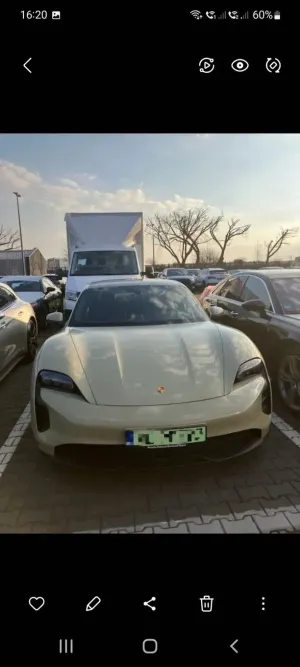 Porsche Taycan 2023