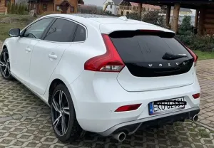 Volvo V40 II (2012-) ver-d3-geartronic-rdesign 2017