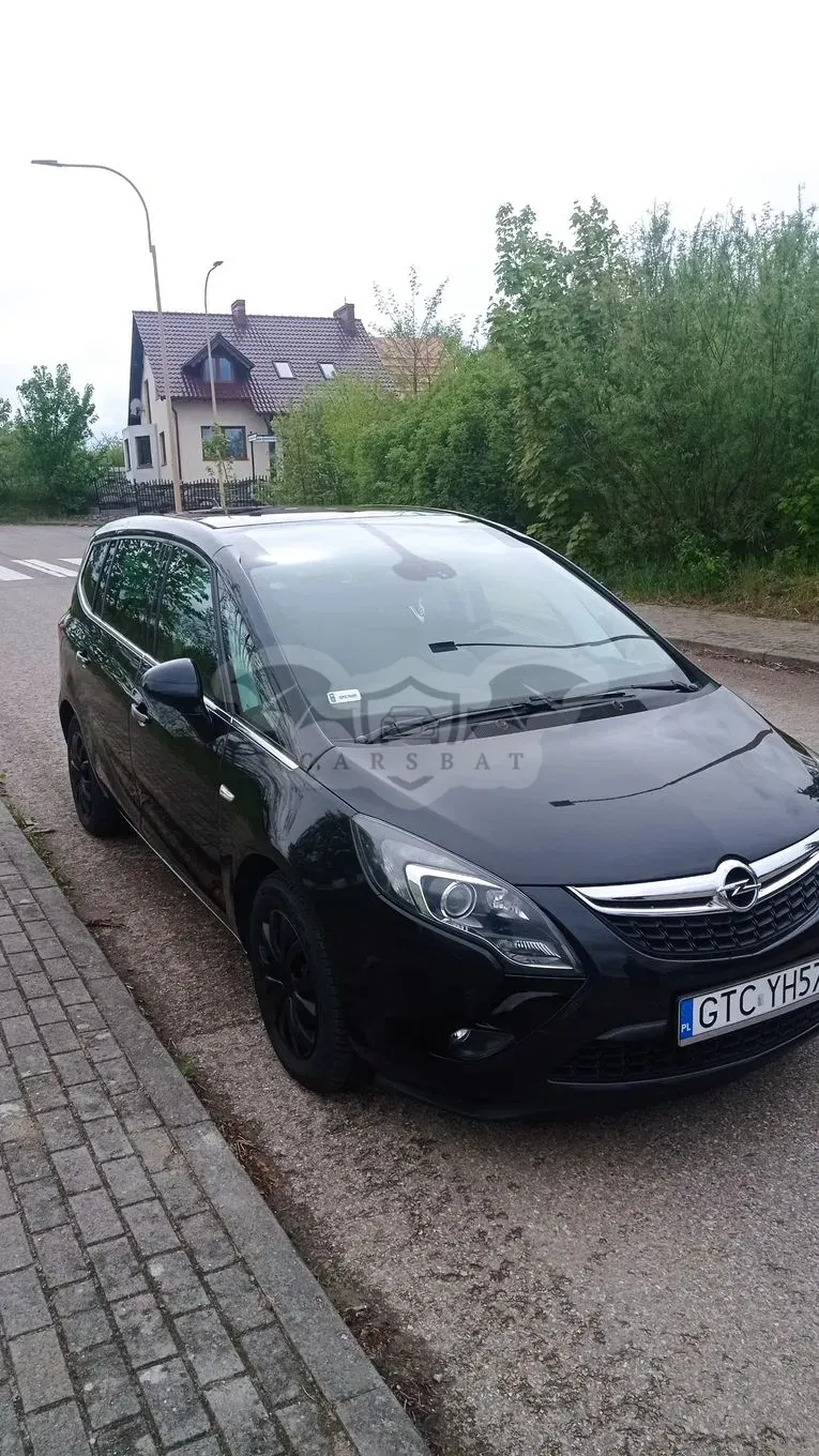 Opel Zafira C 2.0 CDTI Cosmo 2011
