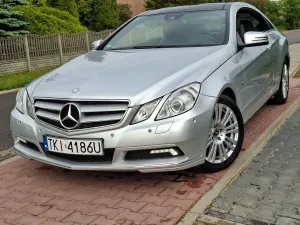 Mercedes-Benz E W212/W207 200 CGI BlueEFFICIENCY Automatik Avantgarde 2010
