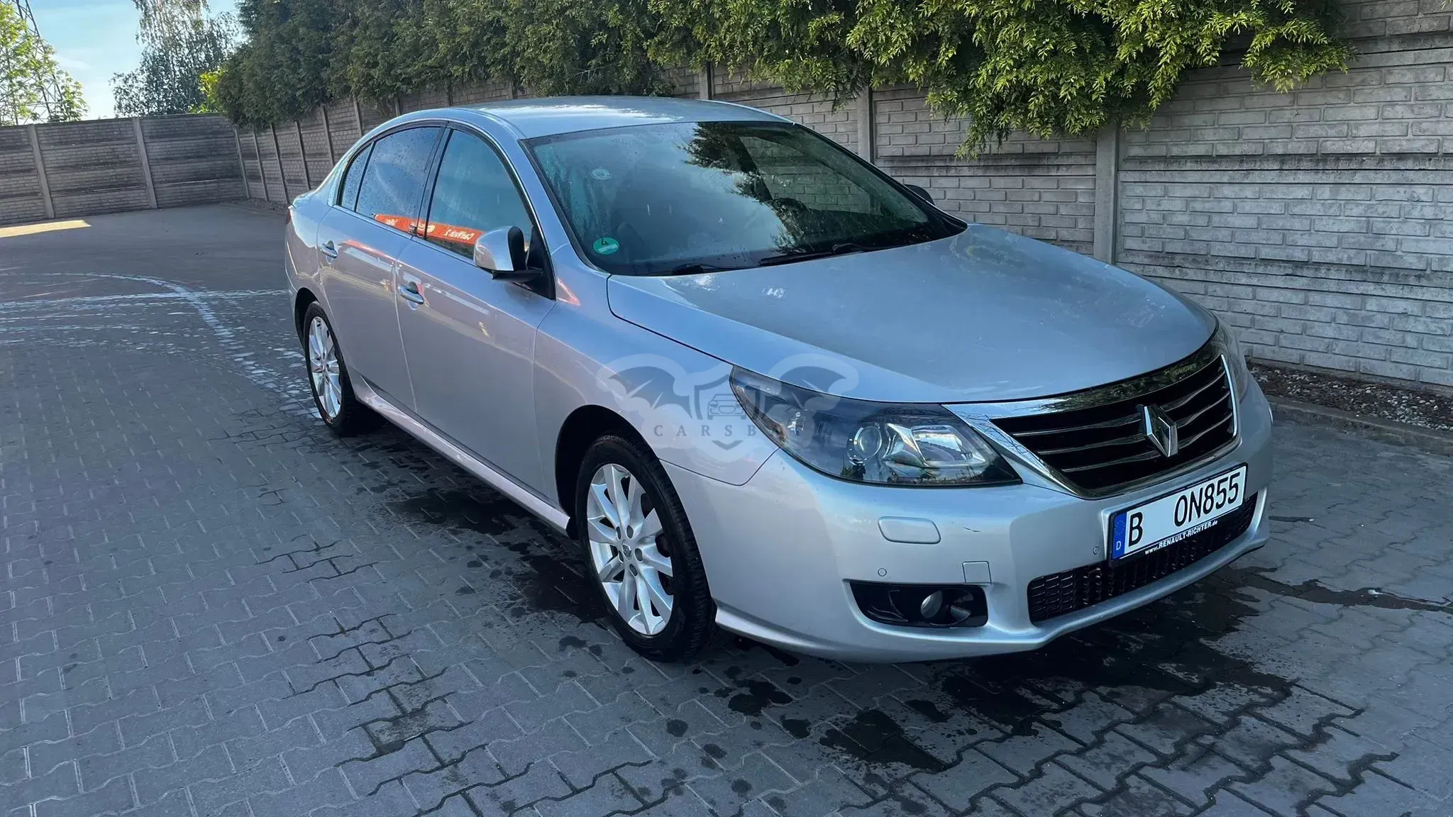 Renault Latitude (SM5) 2012