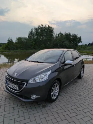 Peugeot 208 I 1.2 VTi Style 2015