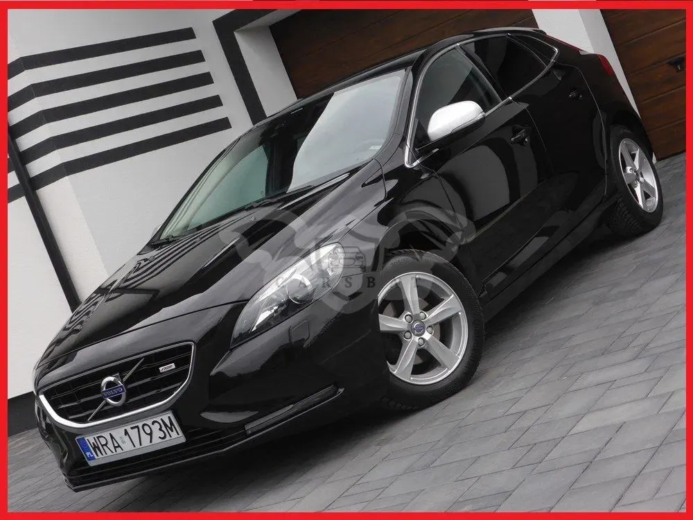 Volvo V40 I D2 Momentum 2012