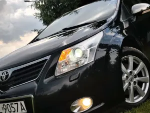 Toyota Avensis III 2.2 D-4D Sol 2009