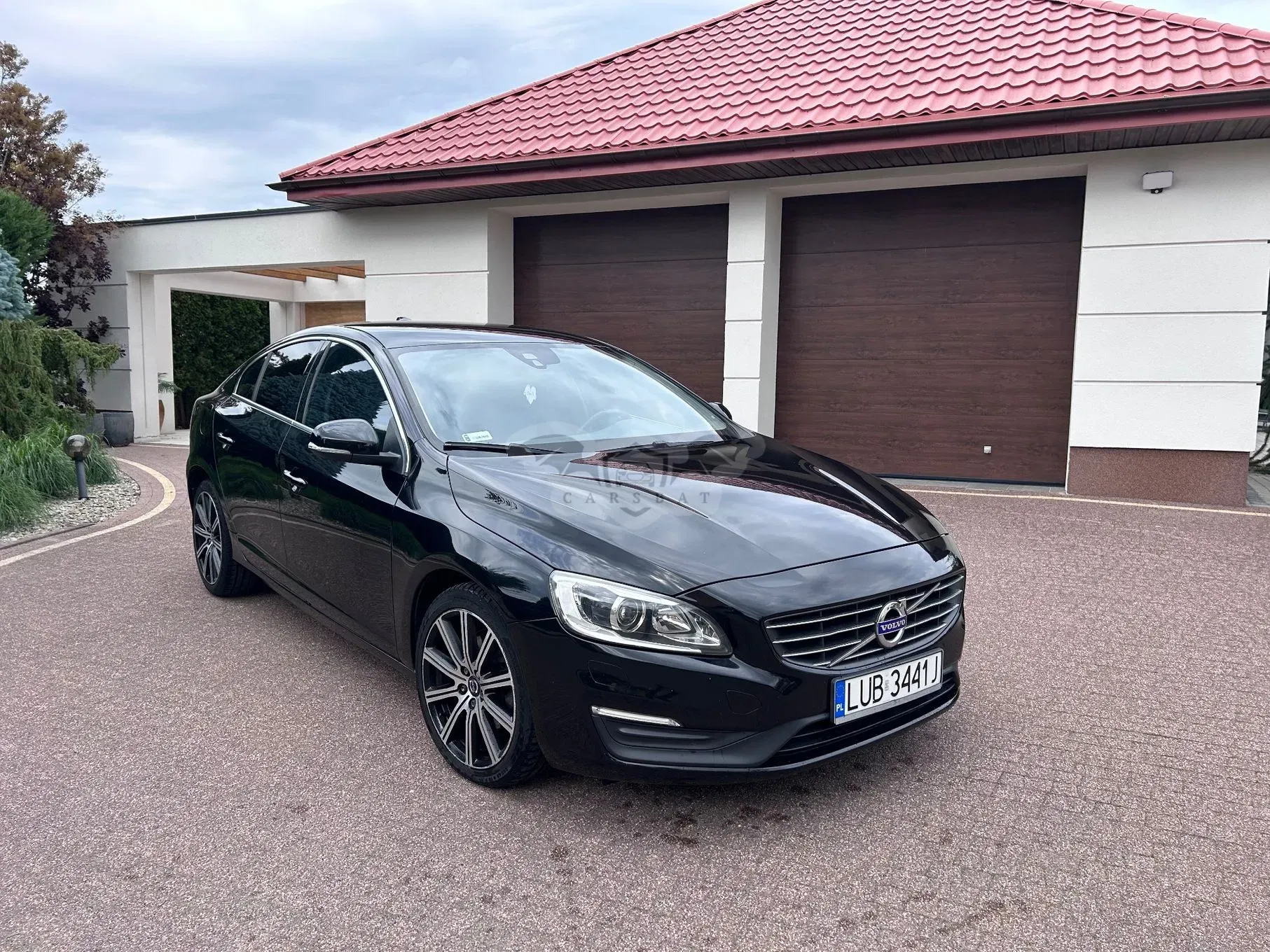 Volvo S60 II D3 Drive-E Momentum 2017