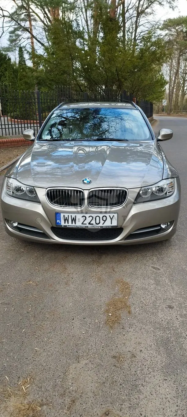 BMW 3 Series E90/E91/E92/E93 320i 2010