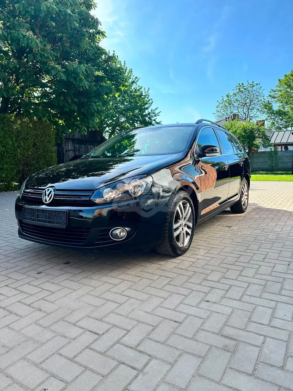 Volkswagen Golf VI 1.6 TDI DPF BlueMotion 2011