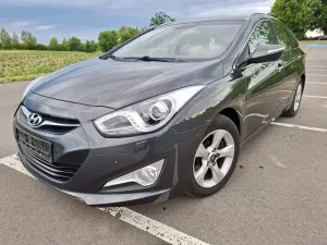 Hyundai i40 Kombi blue 1.6 Space 2014