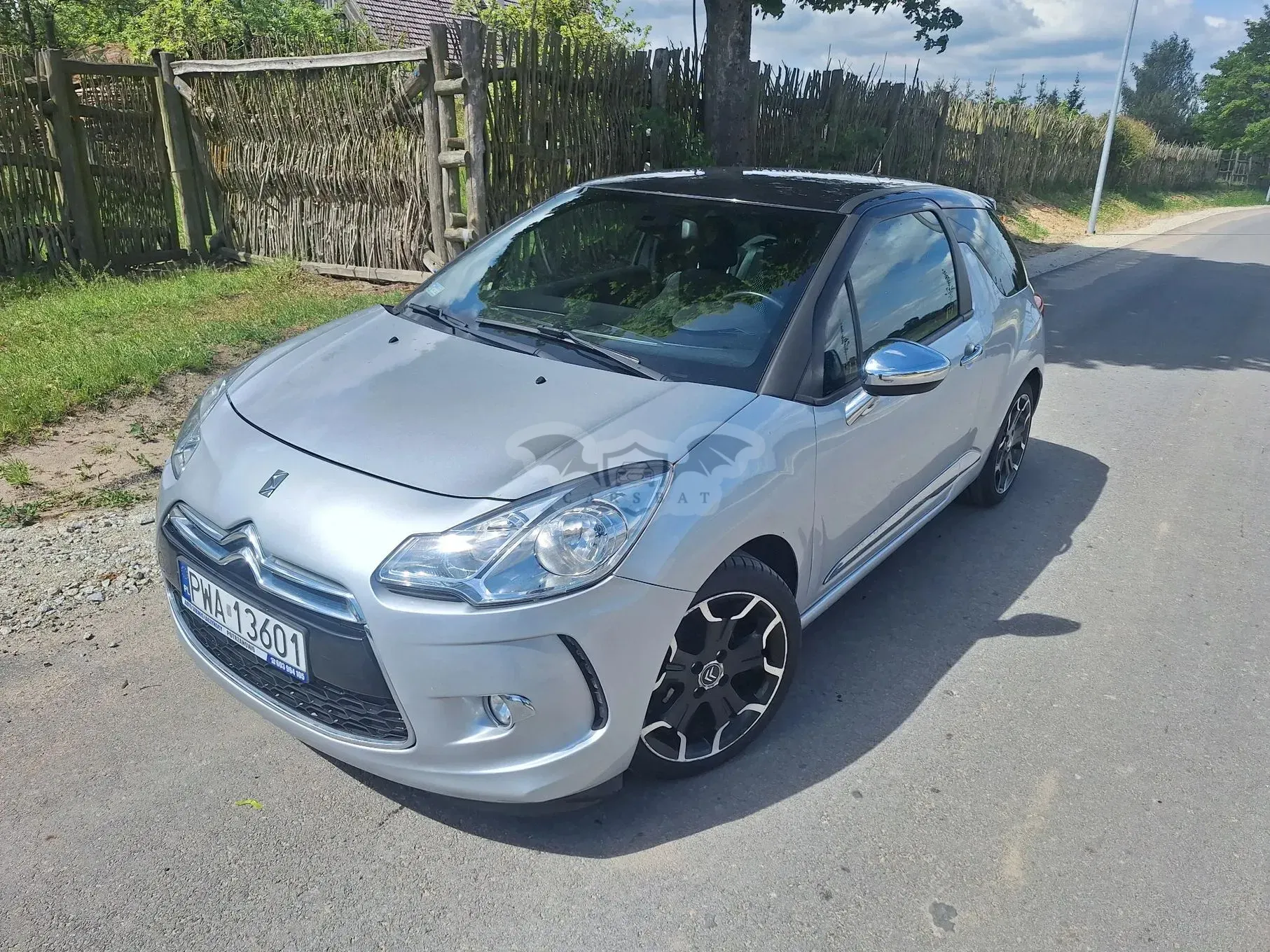 Citroën DS3 1.6 HDi SportChic 2011