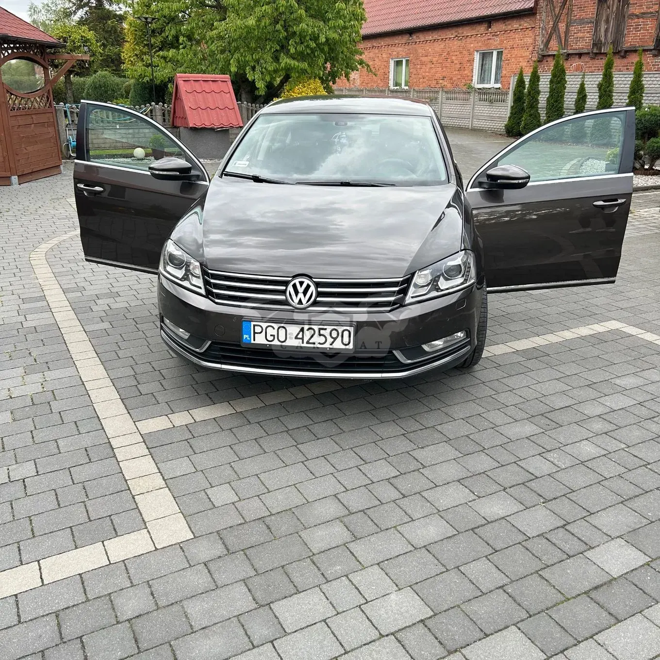 Volkswagen Passat B7 2.0 TDI Comfortline 2012