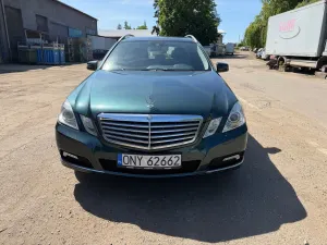 Mercedes-Benz E W212/W207 350 CDI DPF BlueEFFICIENCY 7G-TRONIC Elegance 2010