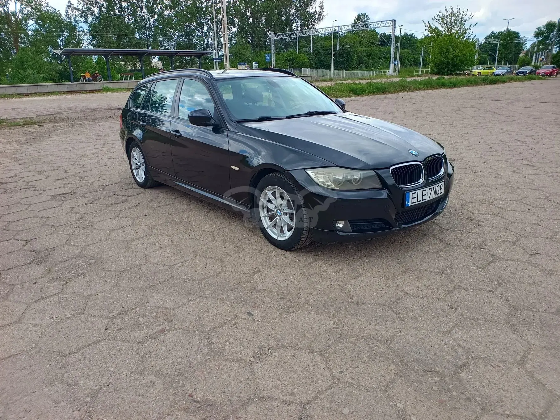 BMW 3 Series E90/E91/E92/E93 316d Advantage 2011