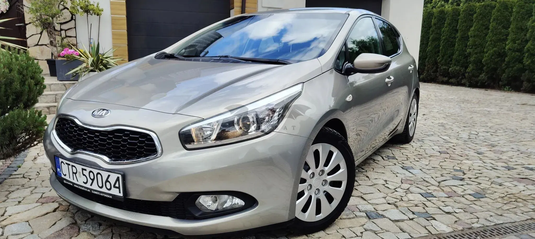 Kia Ceed II 1.6 GDI ISG Platinum Edition 2012
