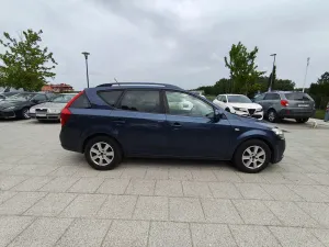 Kia Ceed I 1.6 Crdi Comfort + 2010