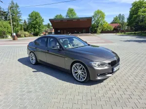 BMW 3 Series F30/F31 320d 2012