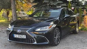 Lexus ES 2022