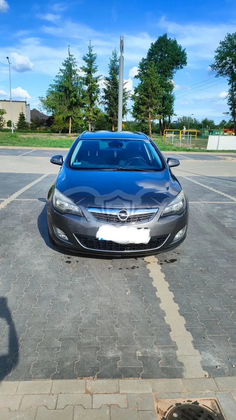 Opel Astra J 1.7 CDTI 2010