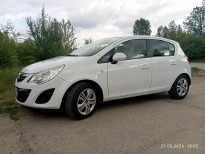 Opel Corsa D 1.2 16V Edition 150 2012