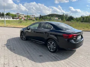 Toyota Avensis III 1.8 Premium 2016