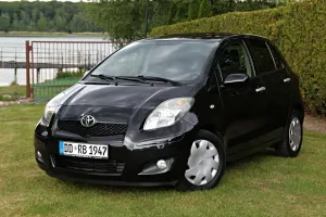 Toyota Yaris II 2011