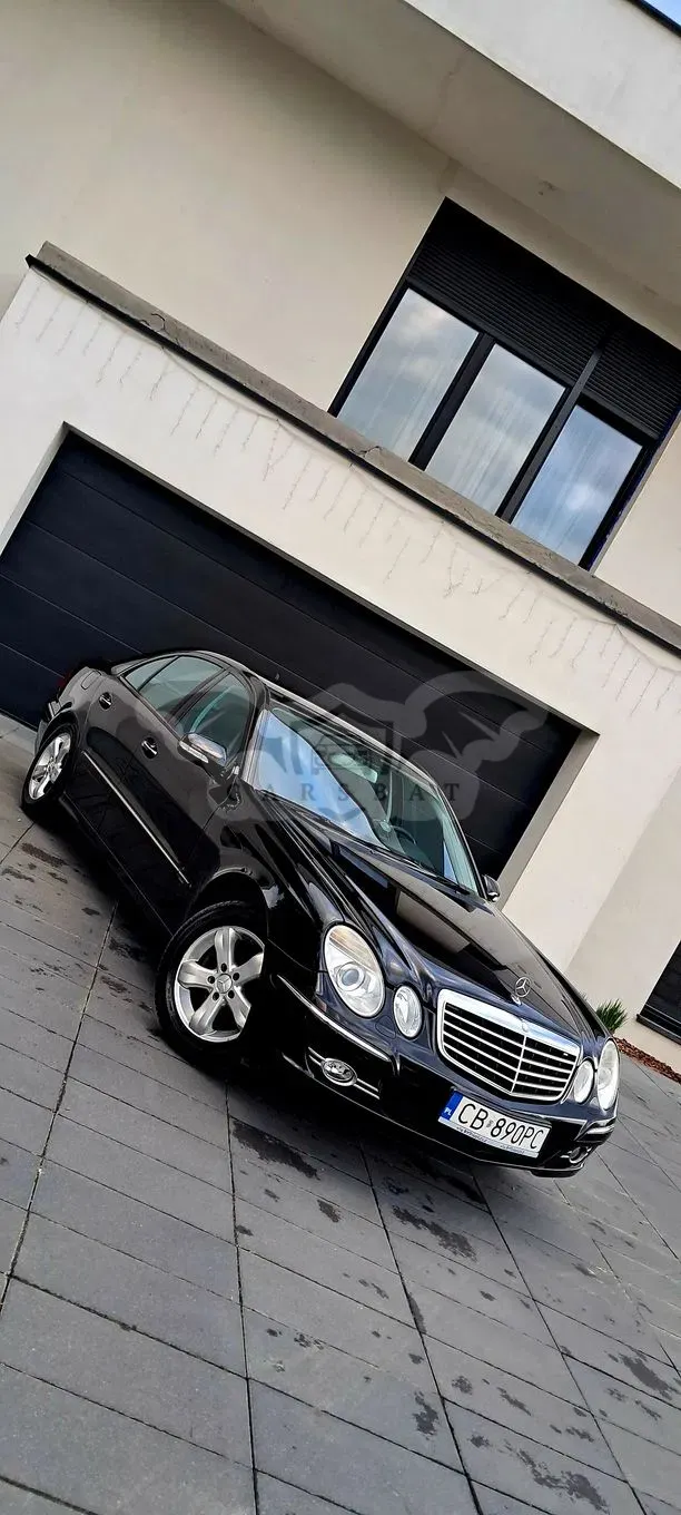 Mercedes-Benz E W211 2008