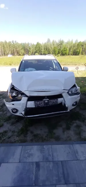 Mitsubishi Outlander II 2.4 Intense + CVT 2010