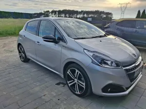 Peugeot 208 I PureTech 110 Stop & Start Tech Edition 2017