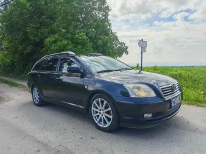 Toyota Avensis II 2.0 D-4D Prestige 2003
