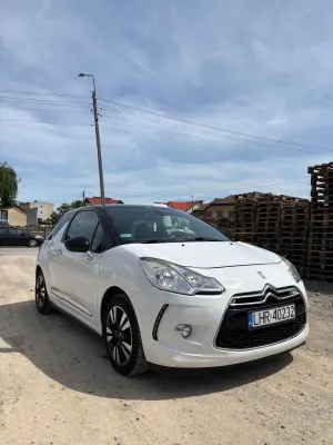 Citroën DS3 1.6 HDi SoChic 2011