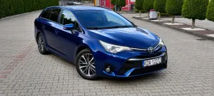 Toyota Avensis III Touring Sports 1.8 Executive 2016