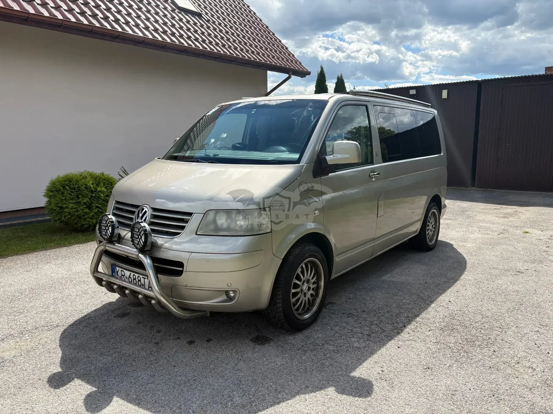 Volkswagen Transporter T5 Shuttle L1 2009