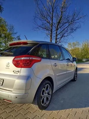 Citroën C4 Picasso I 1.6 VTi My Way 2010