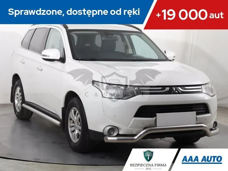 Mitsubishi Outlander III 2013