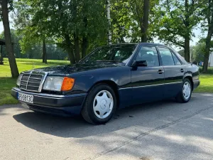 Mercedes-Benz E 1992