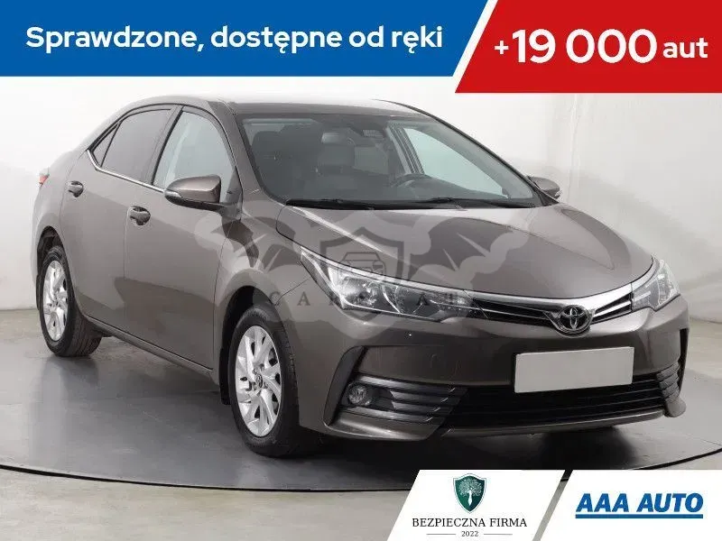 Toyota Corolla Seria E16 2017