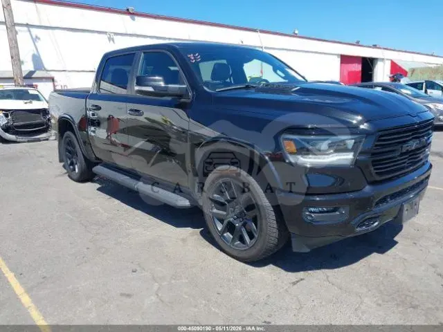 RAM 1500 5.7 Crew Cab Shortbed Laramie Black 2022